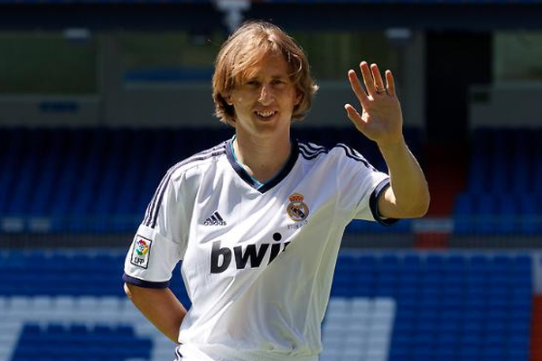 Luka Modric bei seiner Vorstellung im Bernabeu Stadion