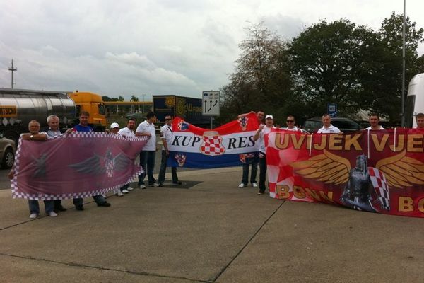 Uvijek Vjerni Bonn auf dem Weg nach Belgien!